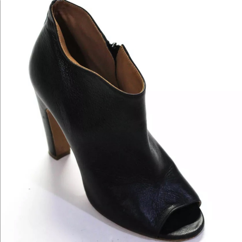 Maison Martin Margiela Open Toe Ankle Boots 38